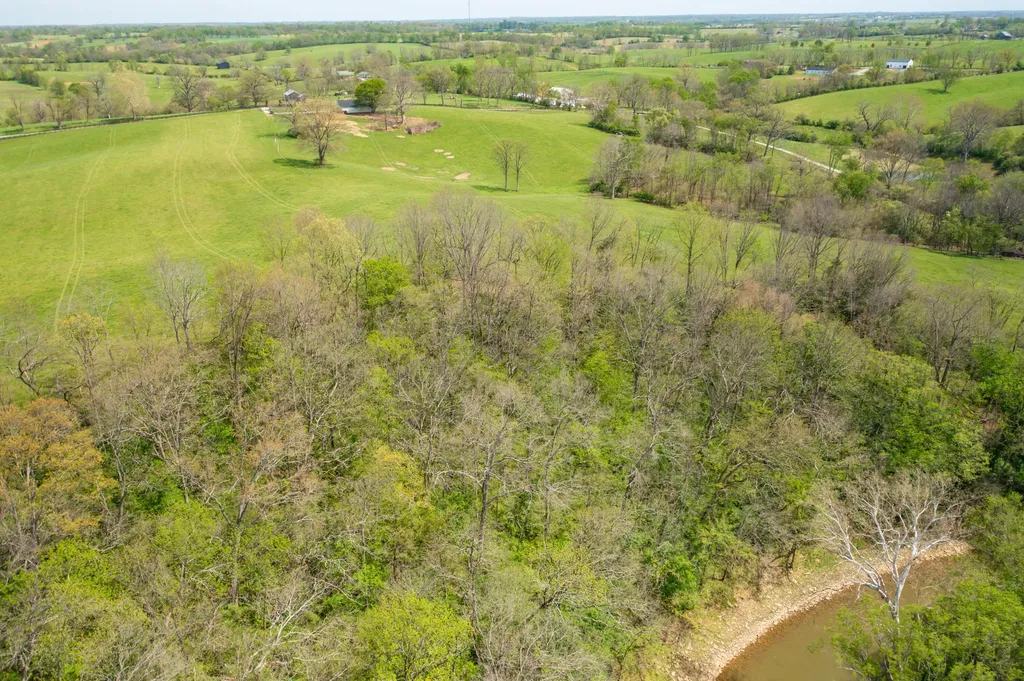 401 Millersburg Cynthiana Road Paris KY 40361