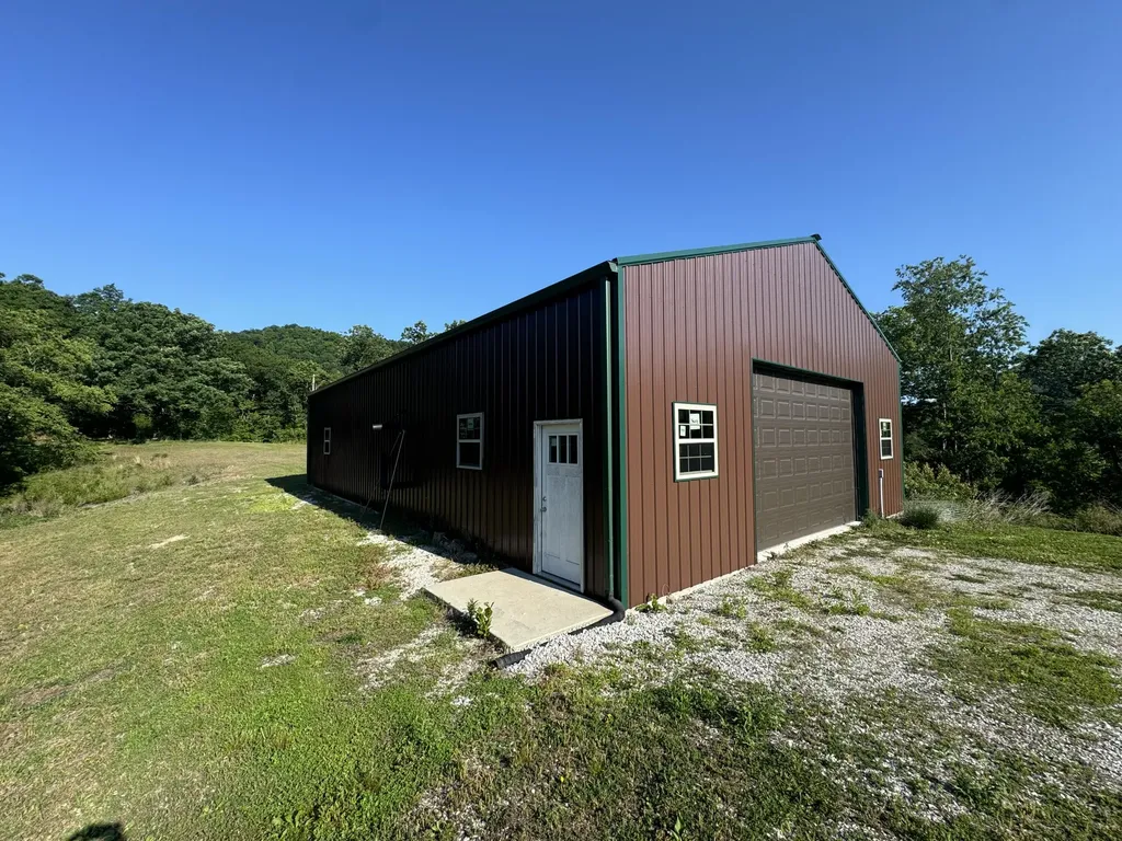 12155 Red Lick Road Irvine KY 40336