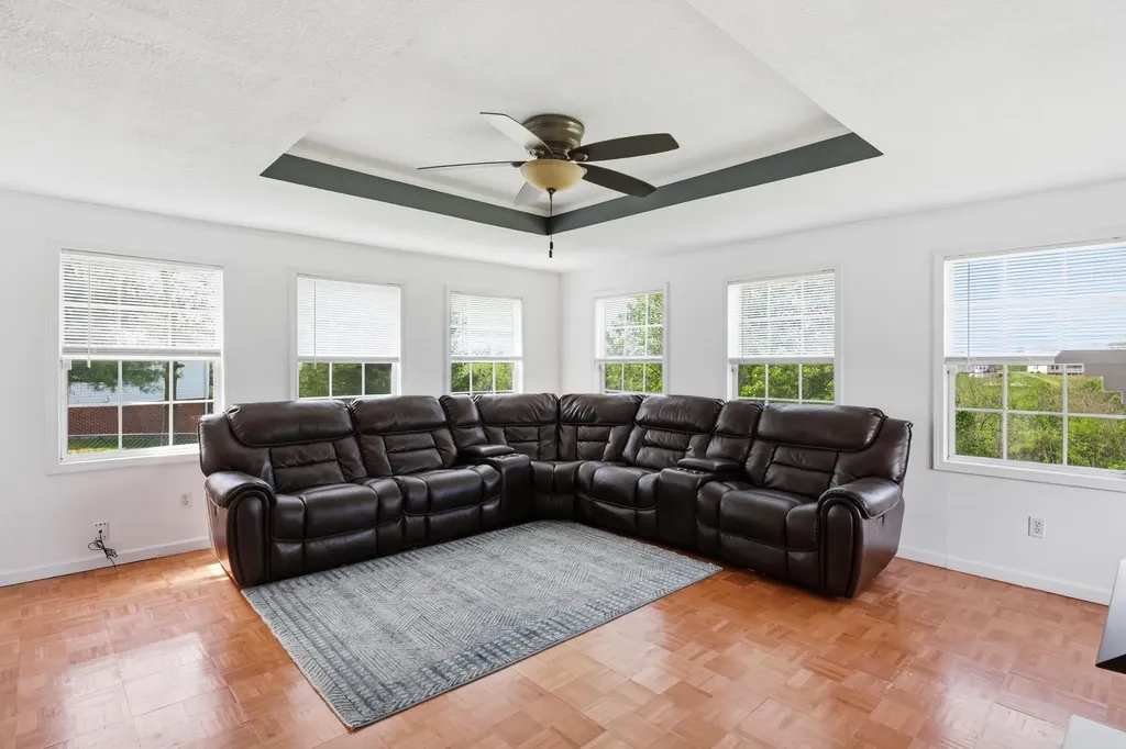 154 Deer Run Lancaster KY 40444