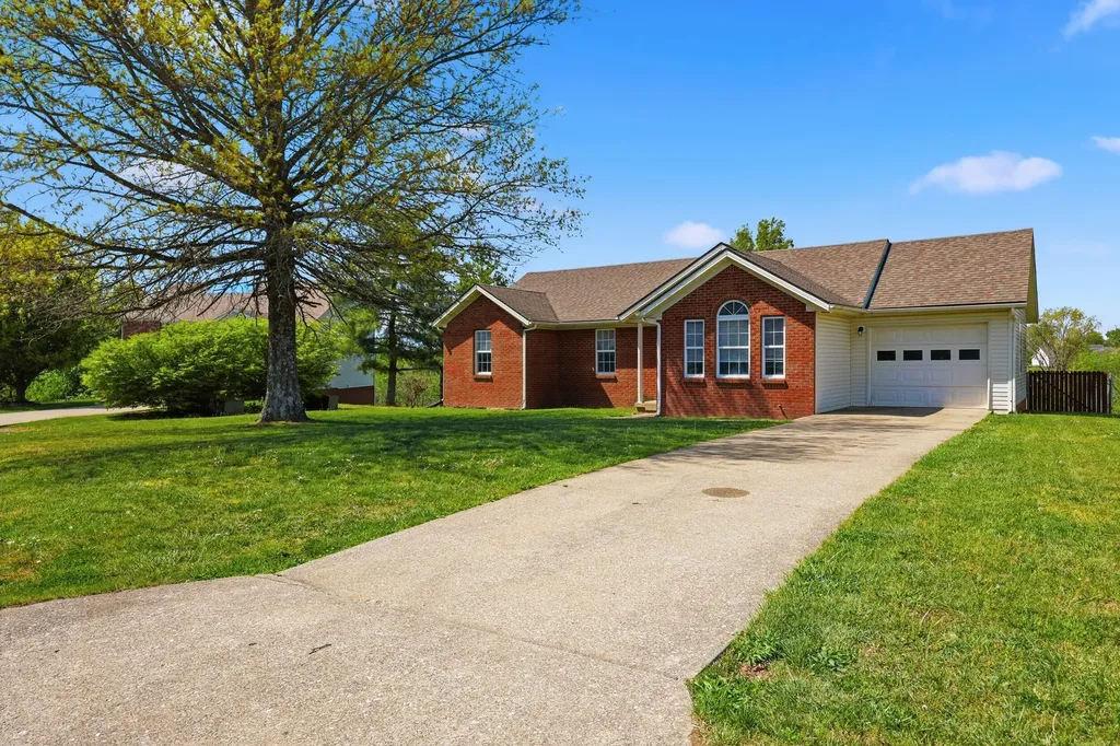 154 Deer Run Lancaster KY 40444