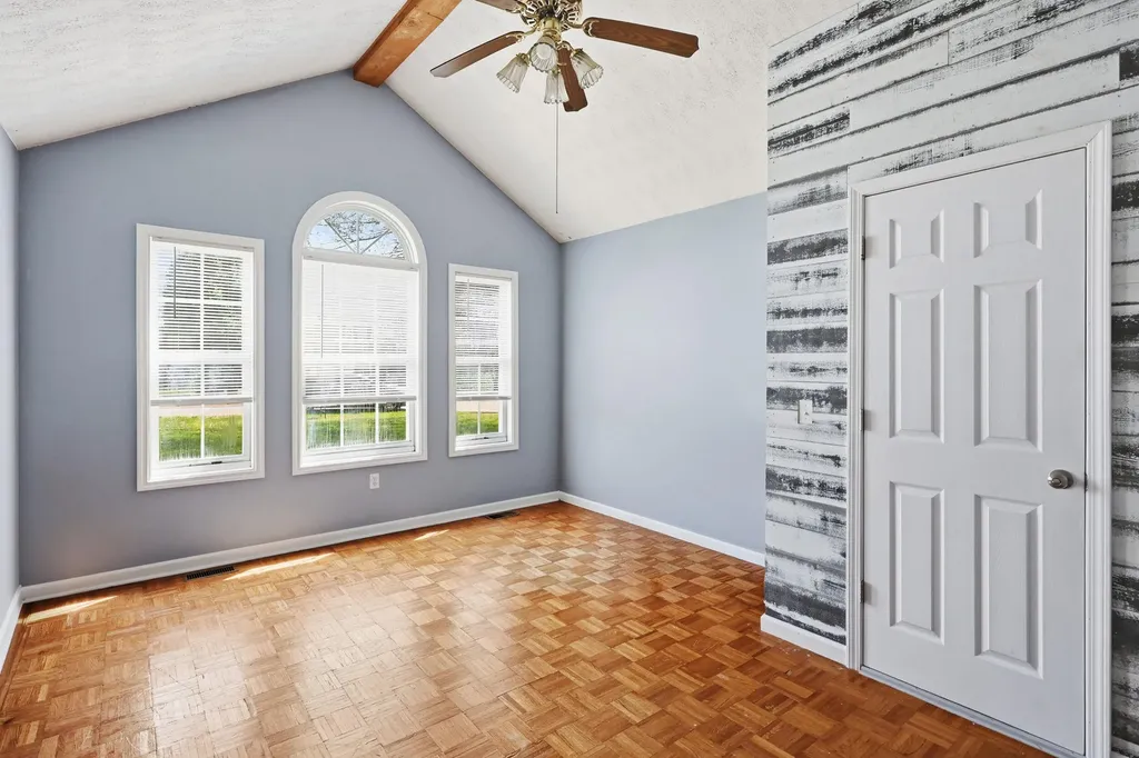 154 Deer Run Lancaster KY 40444