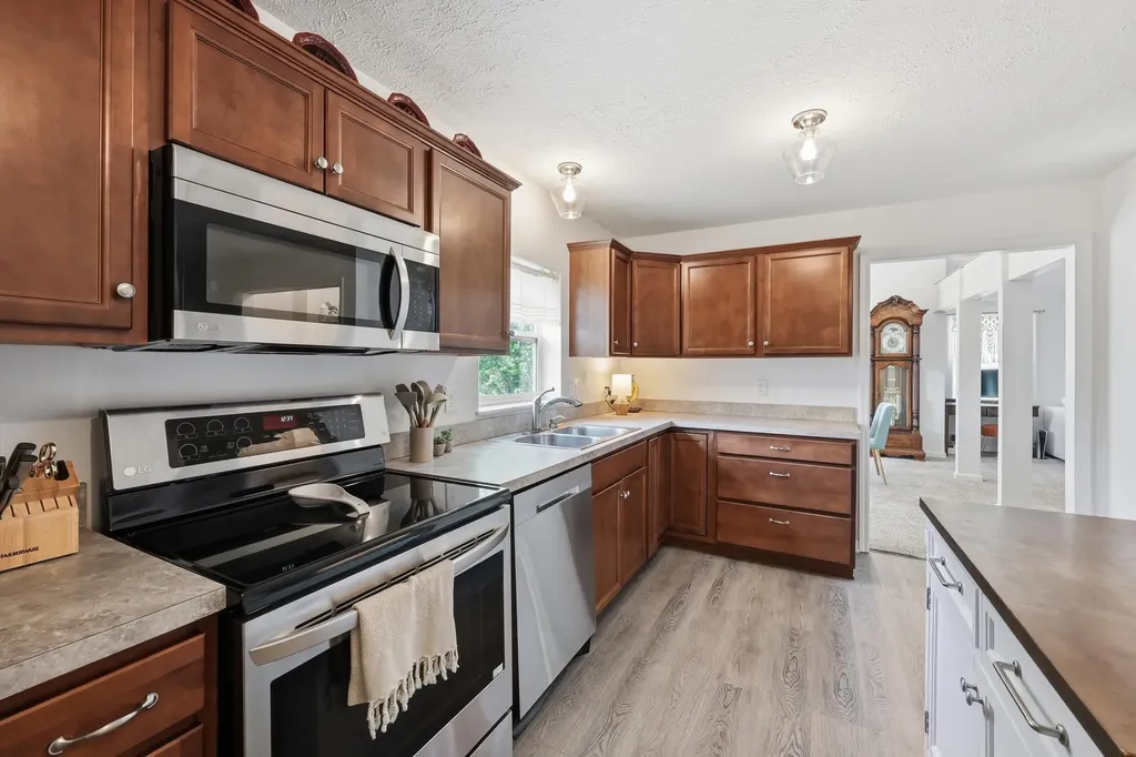 114 Applegrove Drive Nicholasville KY 40356