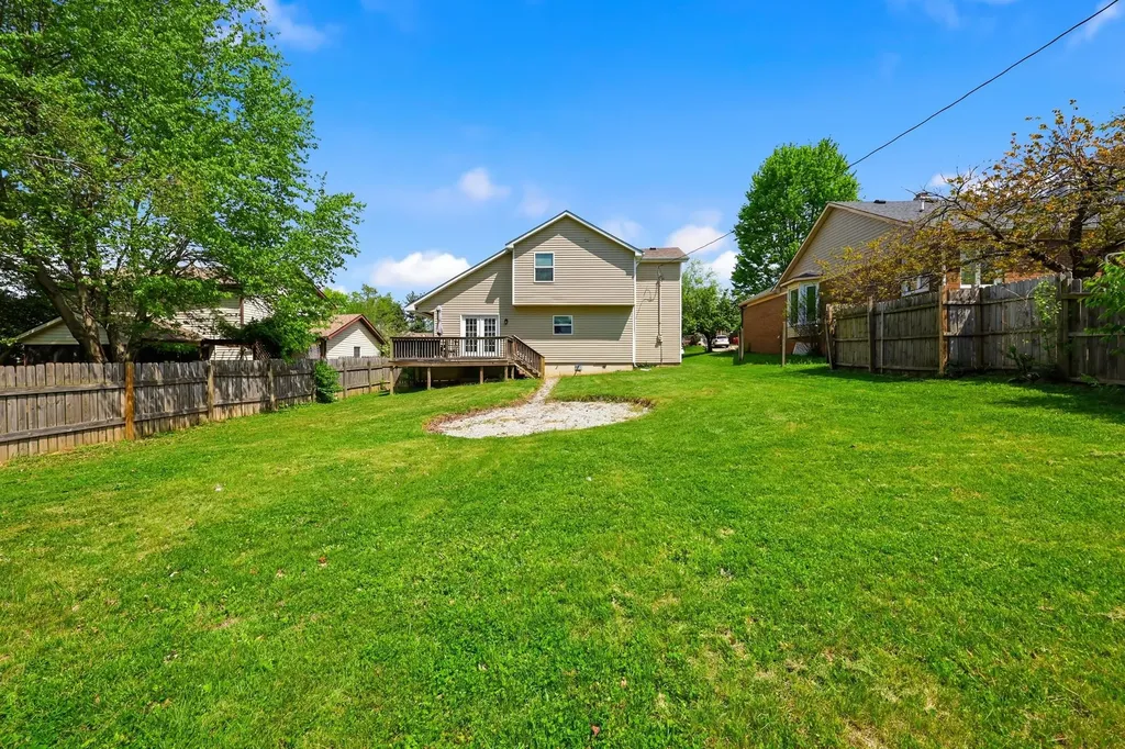 114 Applegrove Drive Nicholasville KY 40356