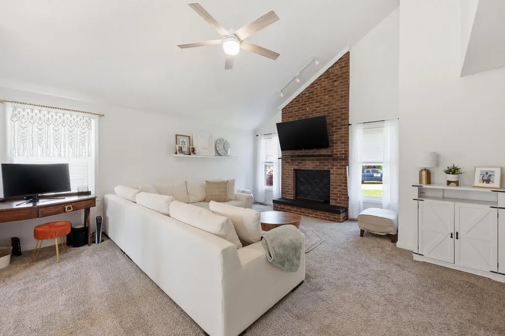 114 Applegrove Drive Nicholasville KY 40356