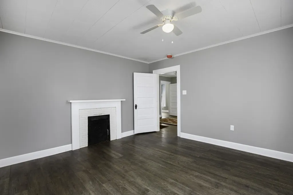118 E 19th Street Paris KY 40361