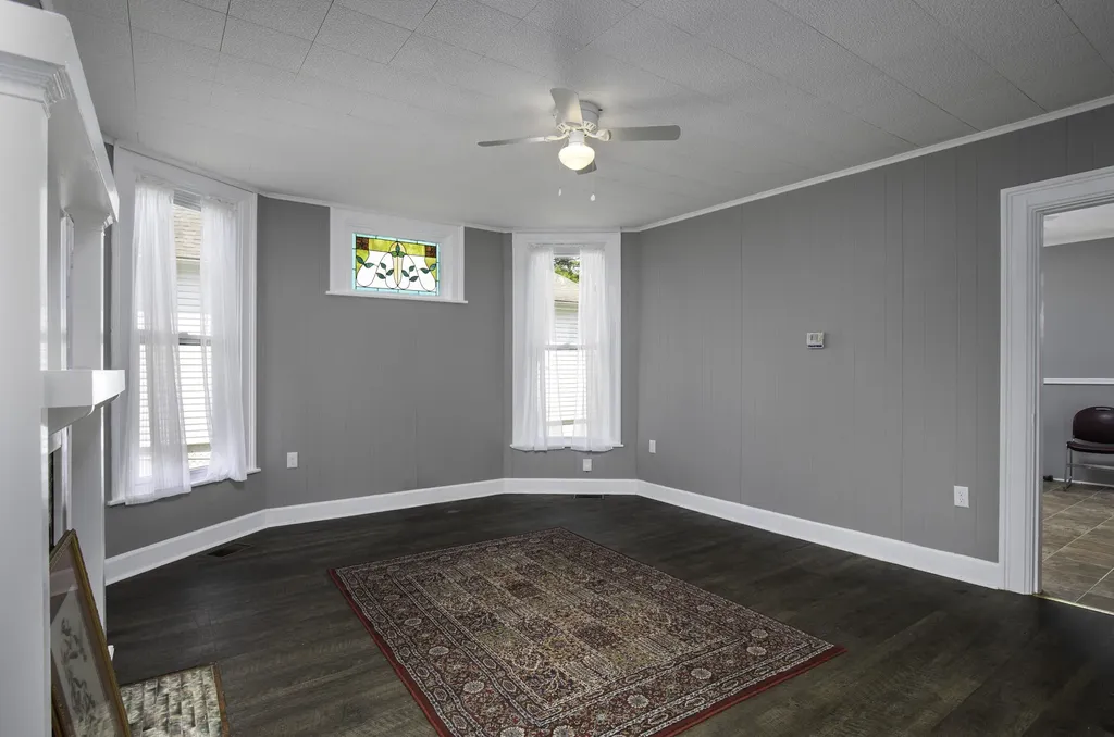 118 E 19th Street Paris KY 40361