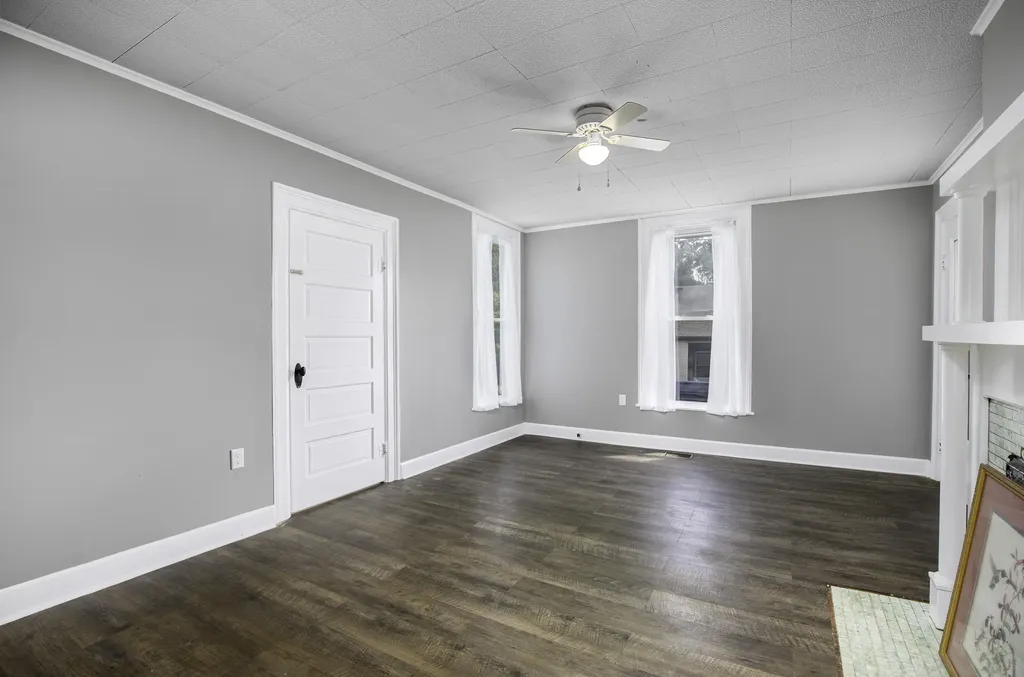 118 E 19th Street Paris KY 40361
