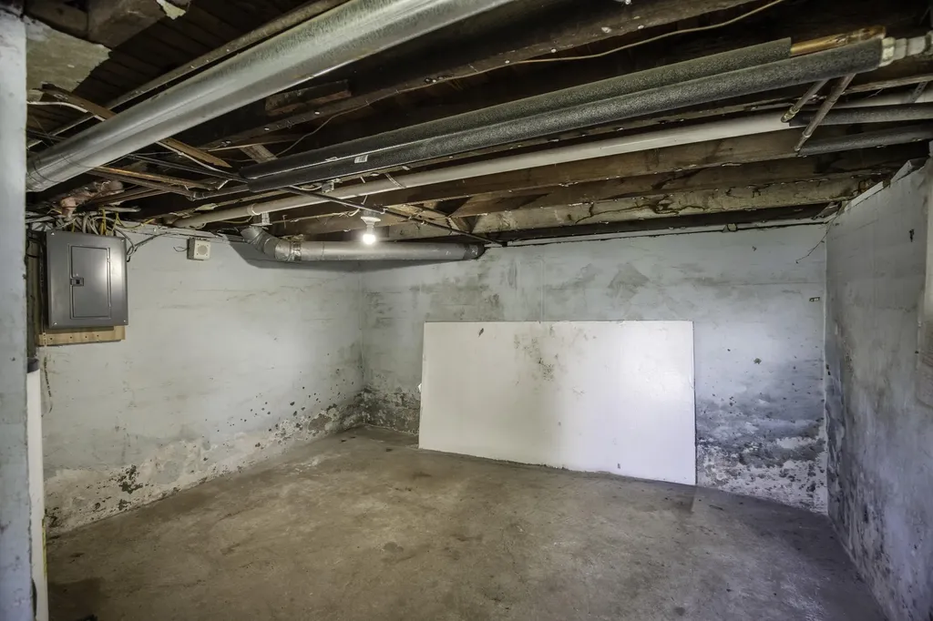 118 E 19th Street Paris KY 40361