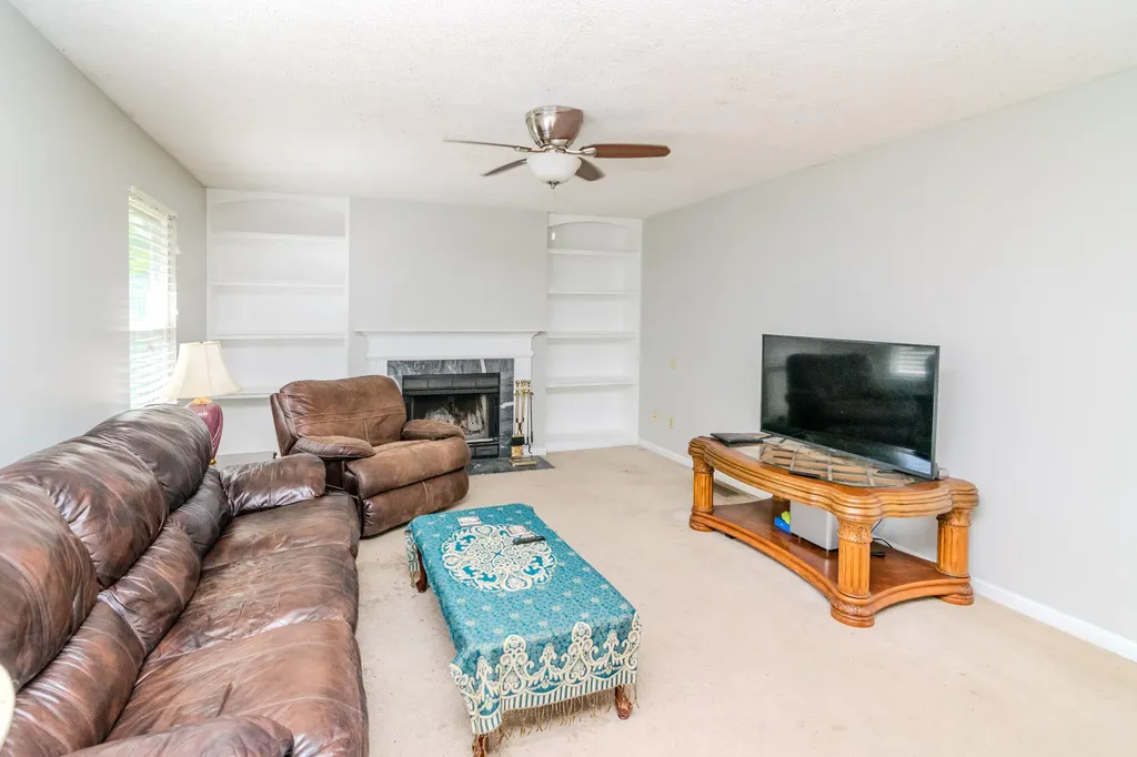 2924 Trailside Drive Lexington KY 40511