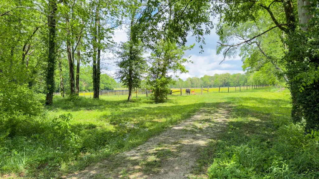 172 Hebron Road Shelbyville KY 40065