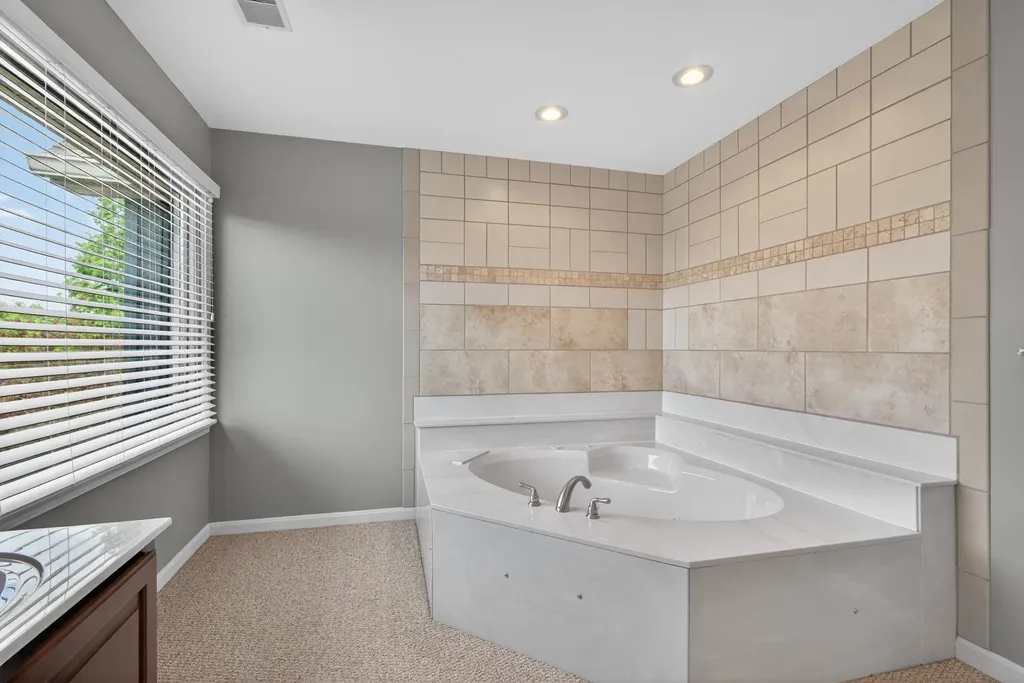 1377 Glenview Drive Lexington KY 40514