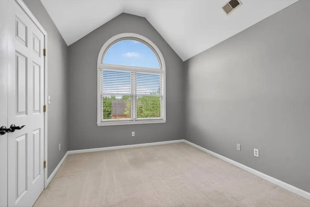 1377 Glenview Drive Lexington KY 40514