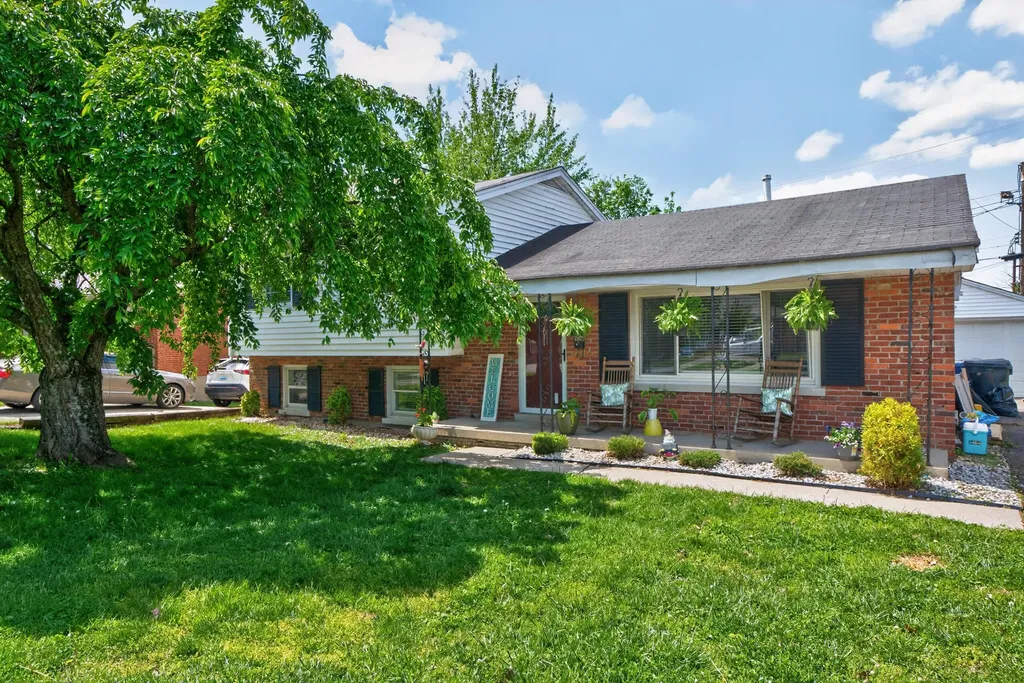 1802 Sarasota Court Lexington KY 40505