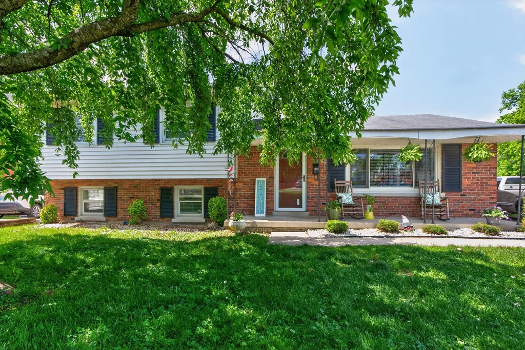 1802 Sarasota Court Lexington KY 40505
