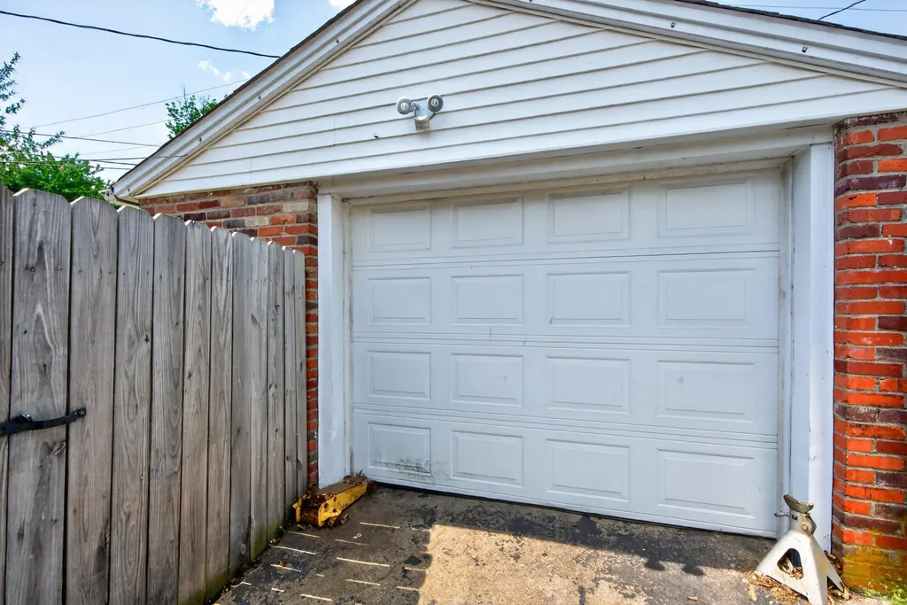 1802 Sarasota Court Lexington KY 40505