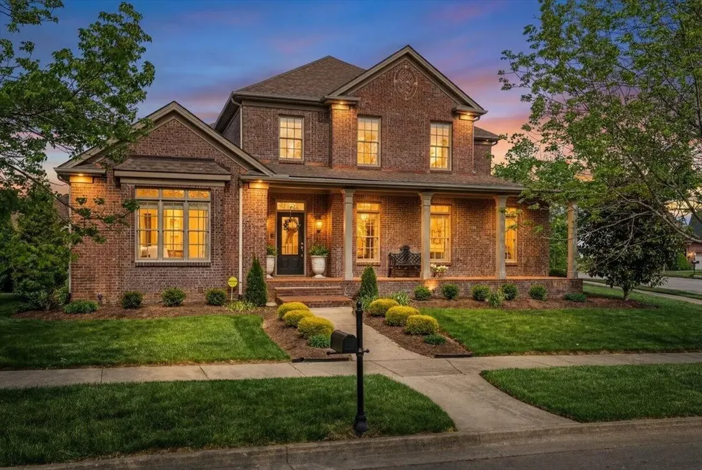 2456 Franks Way Lexington KY 40509