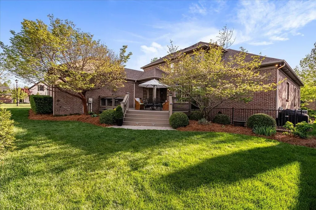 2456 Franks Way Lexington KY 40509