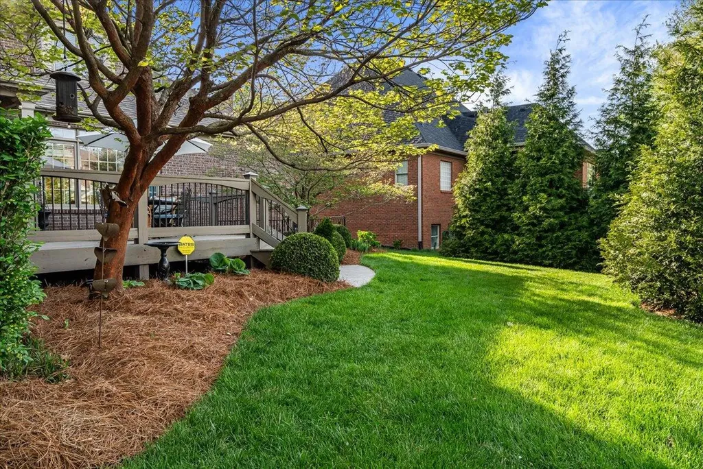 2456 Franks Way Lexington KY 40509