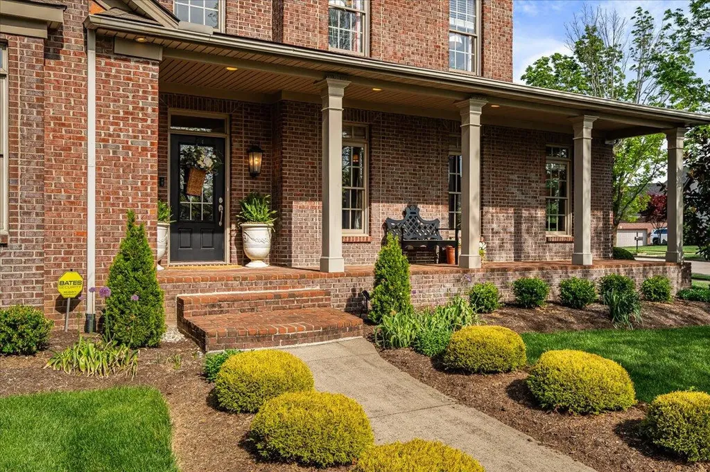 2456 Franks Way Lexington KY 40509