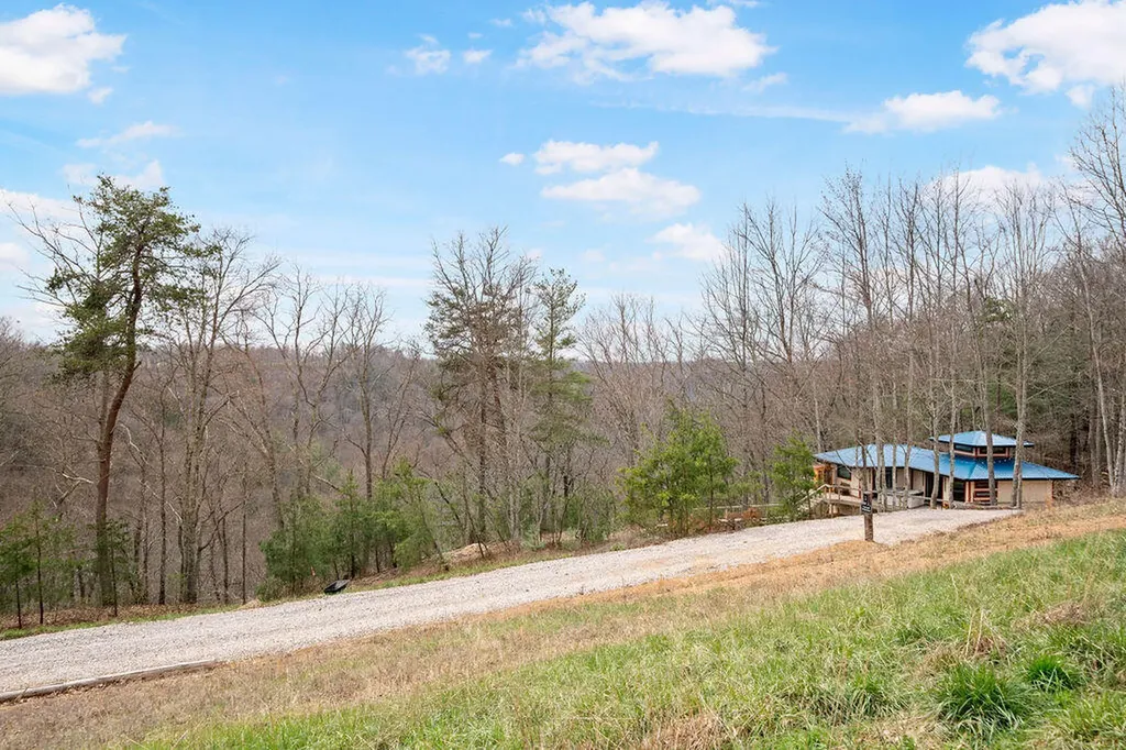 4435 Betty Gap Ridge Road Denniston KY 40316