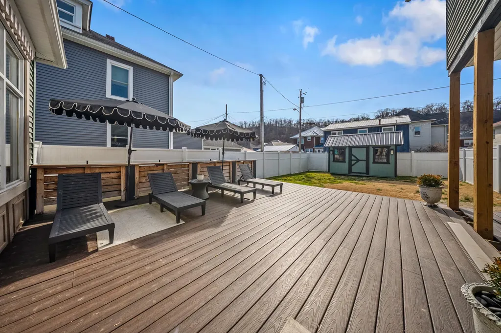 329 Riverside Drive Russell KY 41169