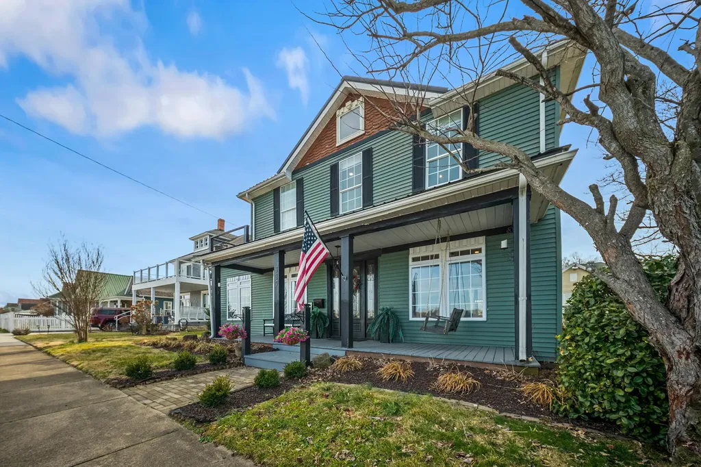 329 Riverside Drive Russell KY 41169