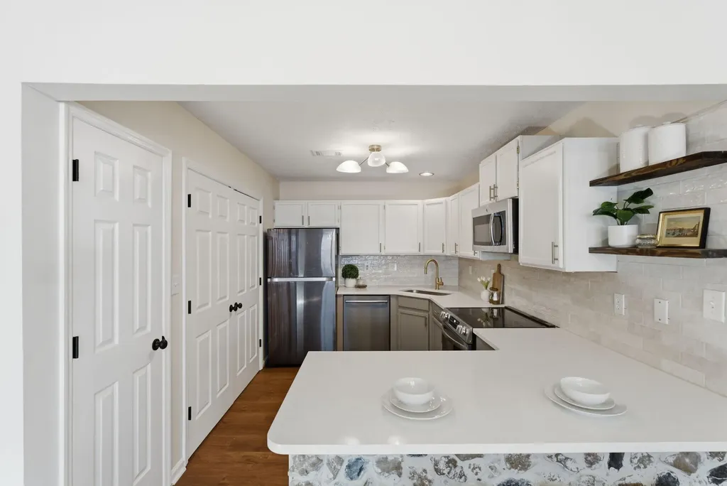 629 Attingham Court Lexington KY 40517