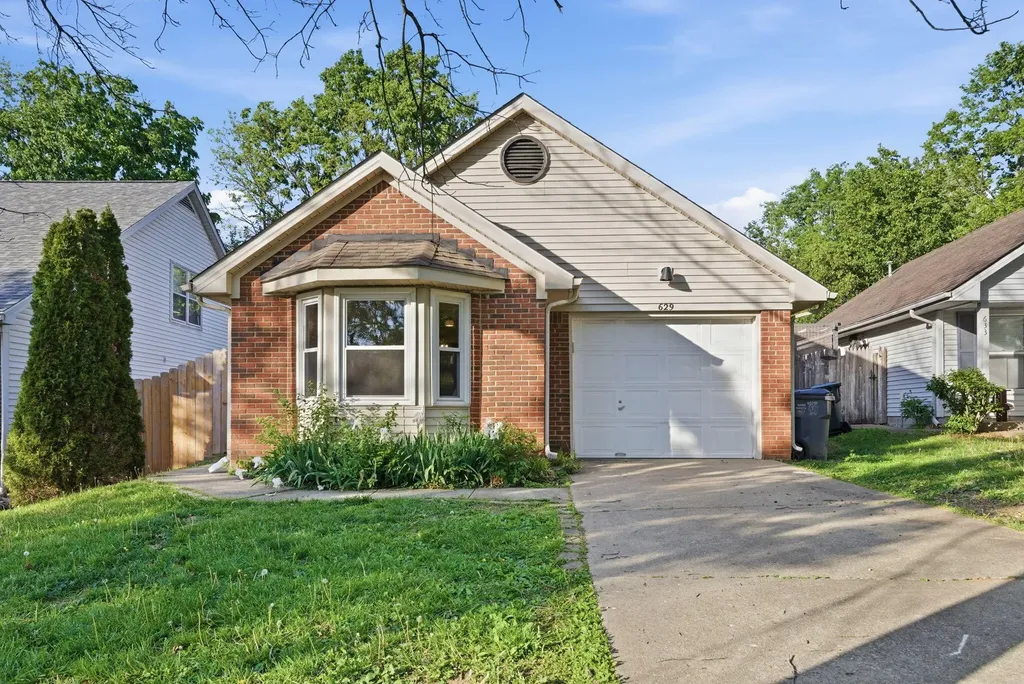 629 Attingham Court Lexington KY 40517