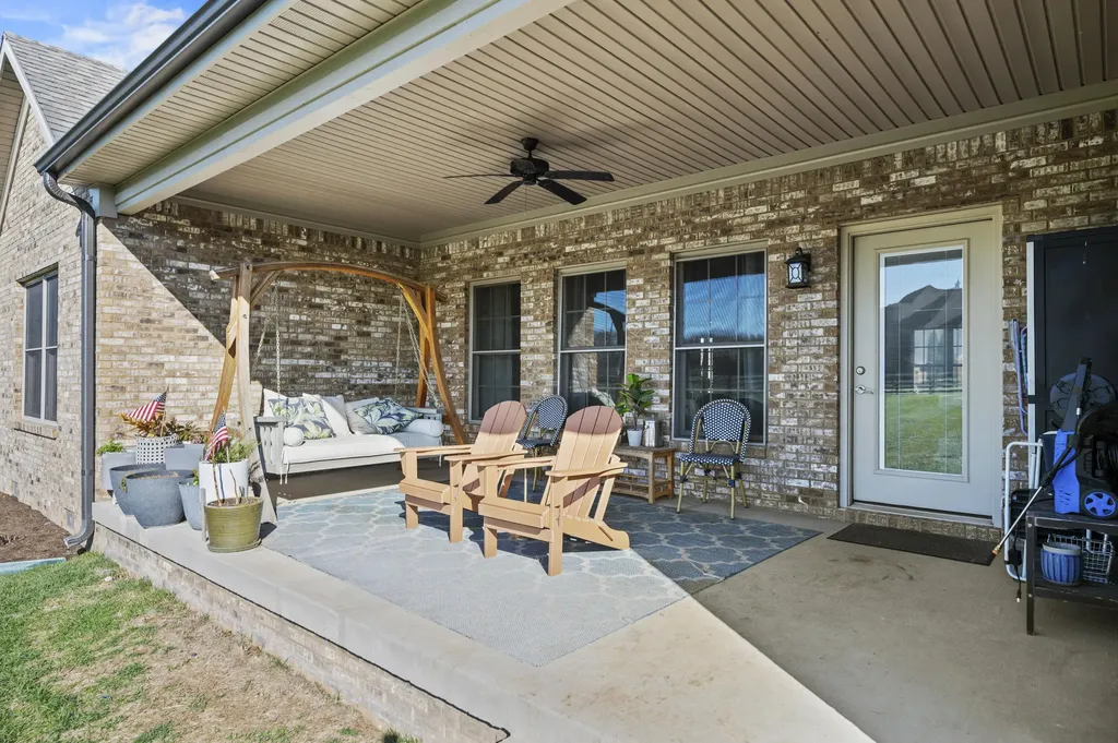 606 Old Coach Road Nicholasville KY 40356