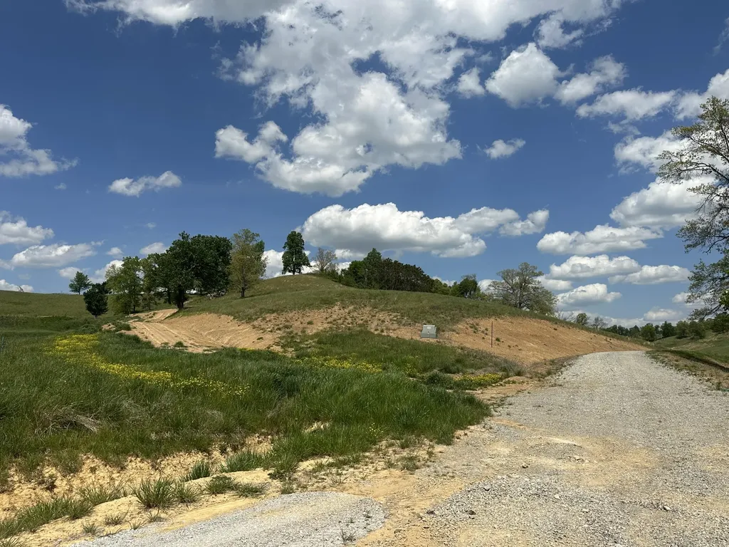 1072 Pittsburg London KY 40741