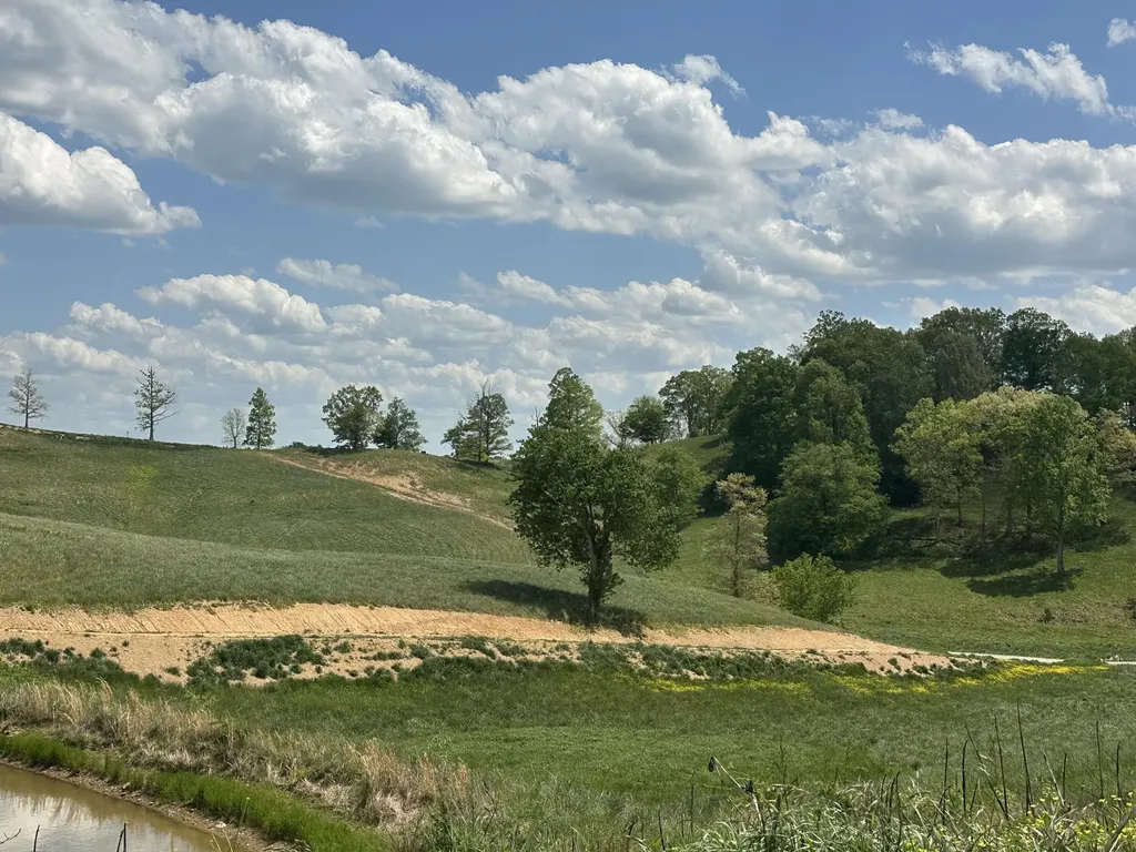 1072 Pittsburg London KY 40741