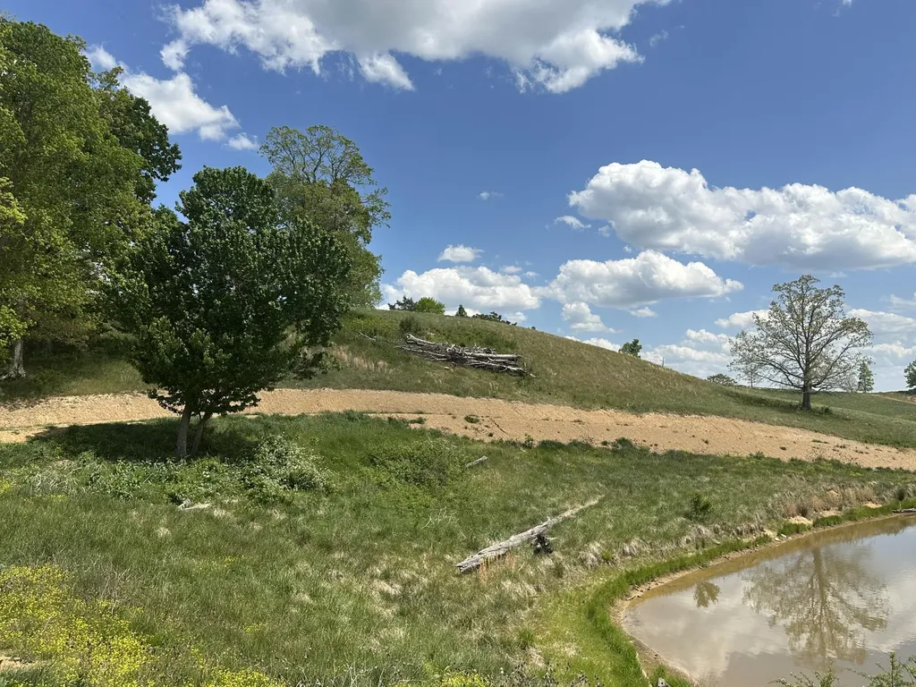 1072 Pittsburg London KY 40741