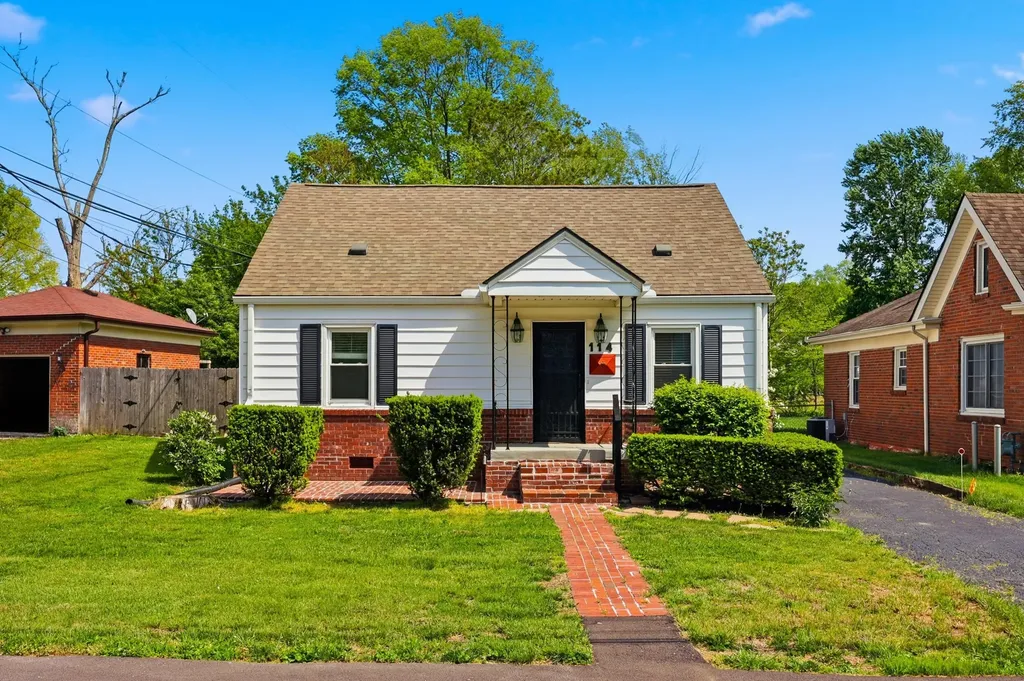114 Pin Oak Drive Lexington KY 40503