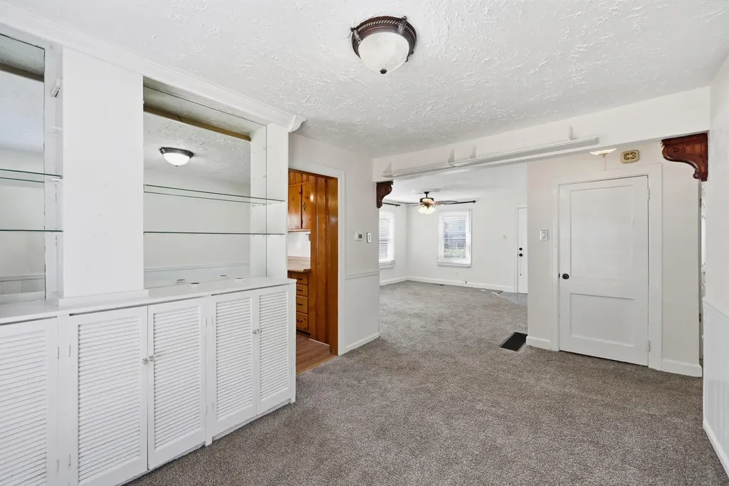 114 Pin Oak Drive Lexington KY 40503