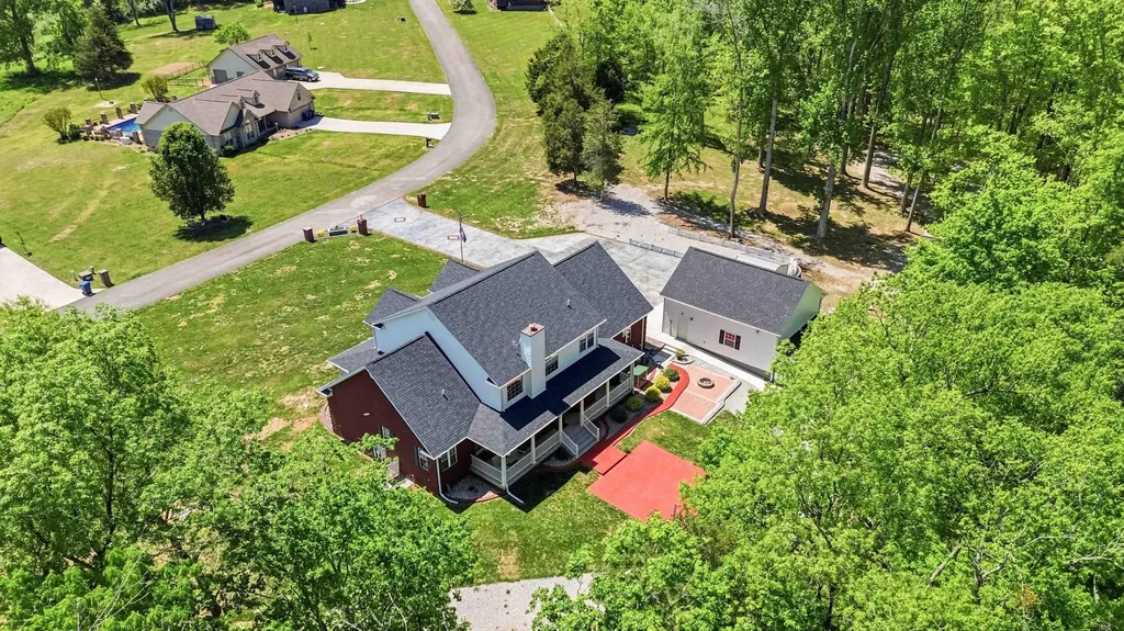 775 Cedar Pointe Drive Somerset KY 42501