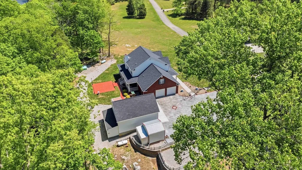 775 Cedar Pointe Drive Somerset KY 42501