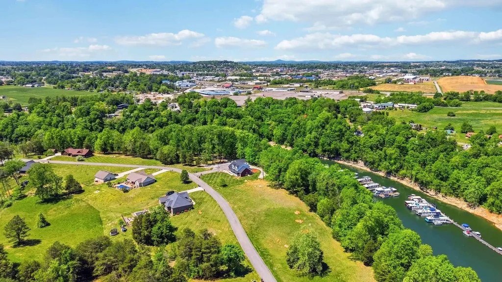 775 Cedar Pointe Drive Somerset KY 42501