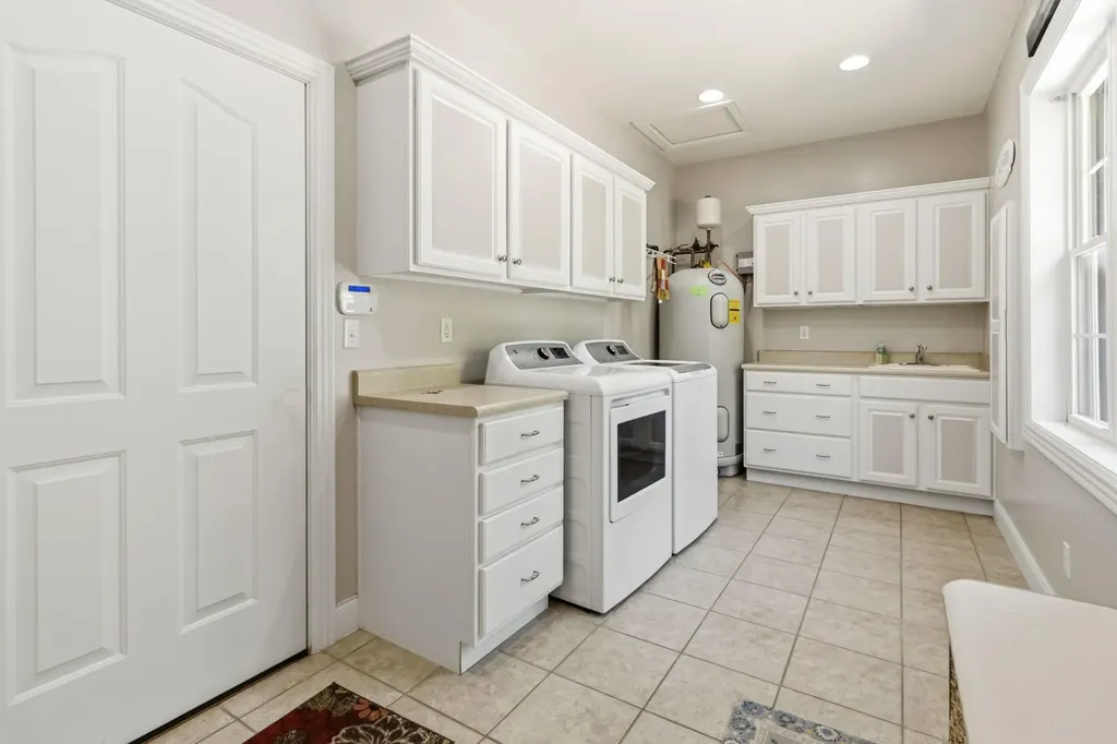 775 Cedar Pointe Drive Somerset KY 42501