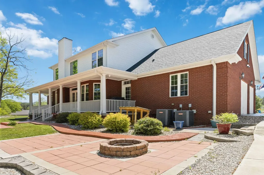775 Cedar Pointe Drive Somerset KY 42501