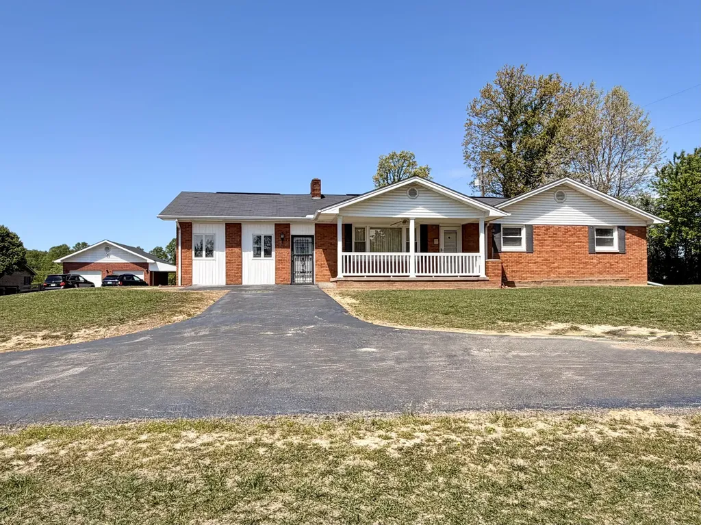324 Hicks Lane London KY 40744