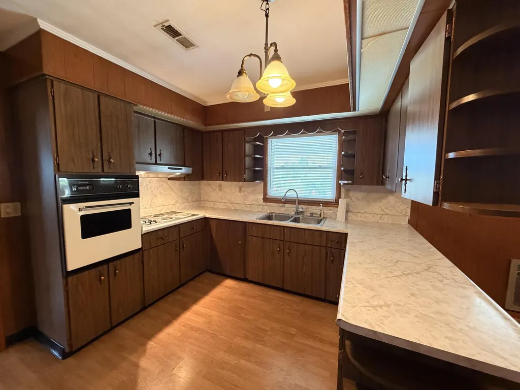 324 Hicks Lane London KY 40744