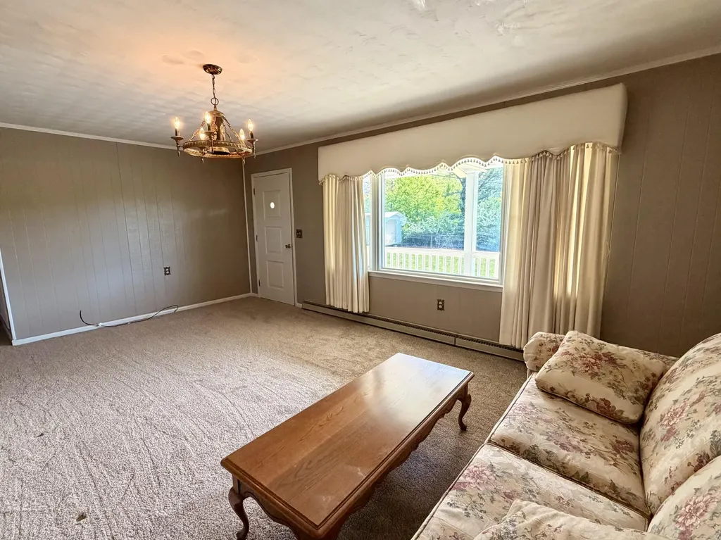 324 Hicks Lane London KY 40744