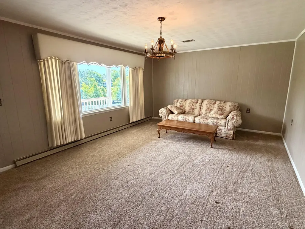 324 Hicks Lane London KY 40744