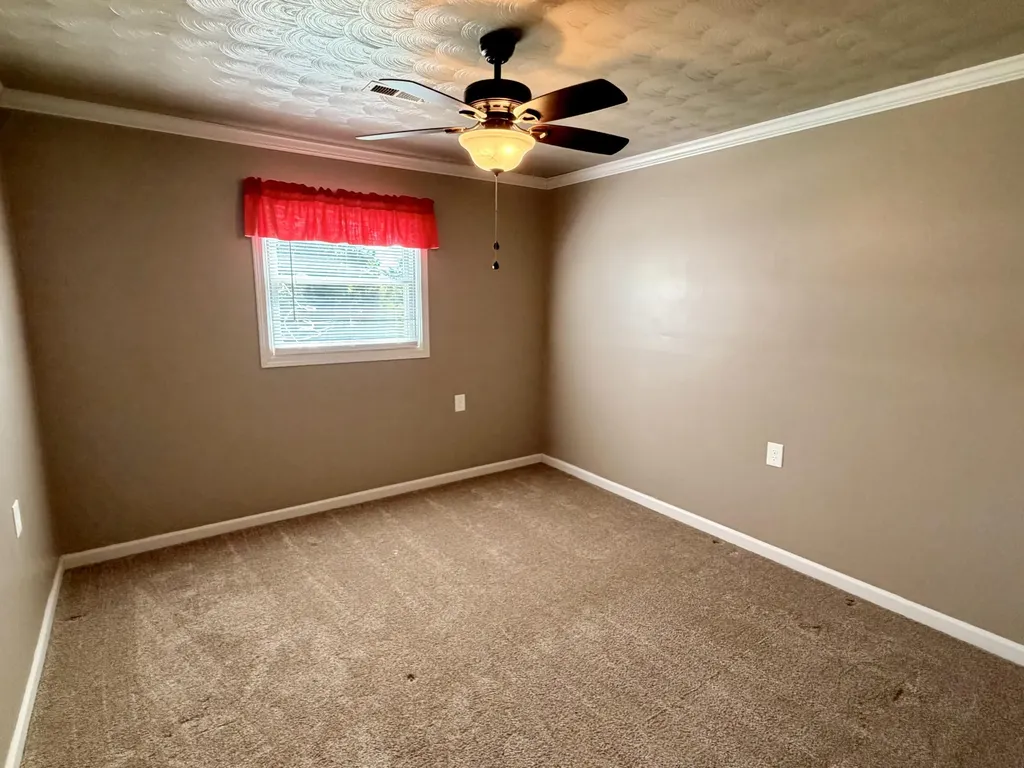 324 Hicks Lane London KY 40744