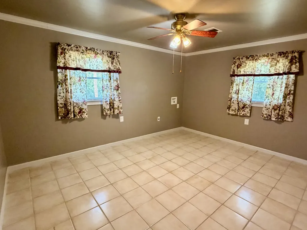 324 Hicks Lane London KY 40744