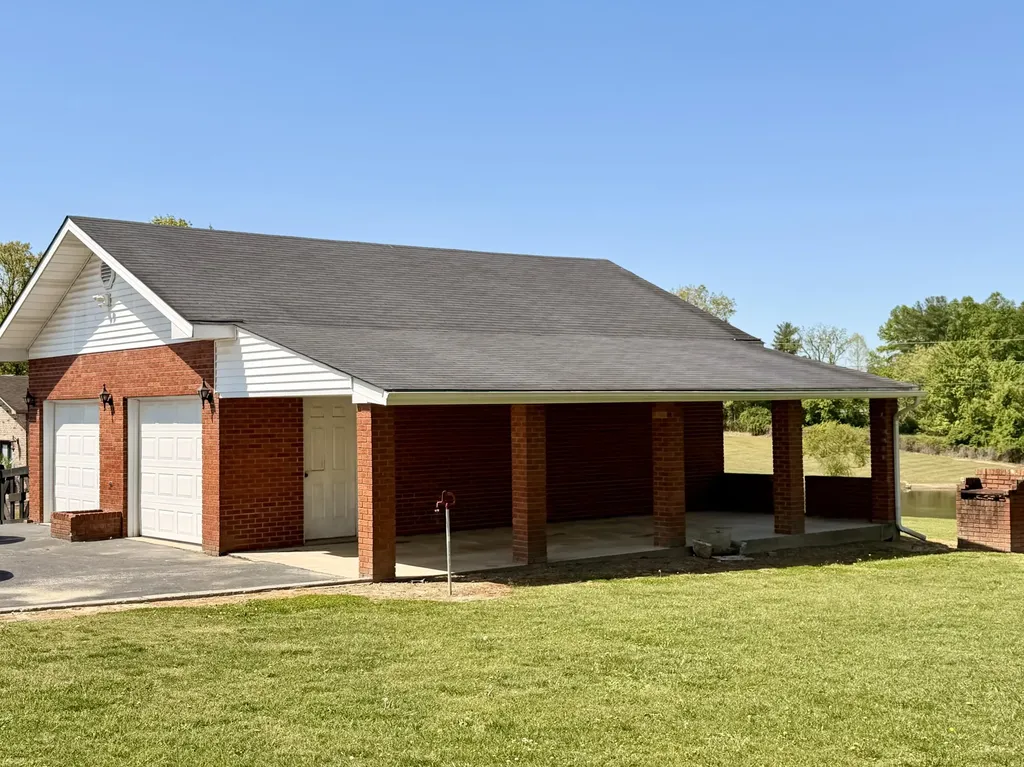324 Hicks Lane London KY 40744