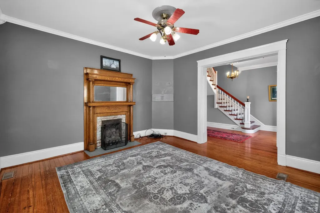 382 S Main Street Winchester KY 40391