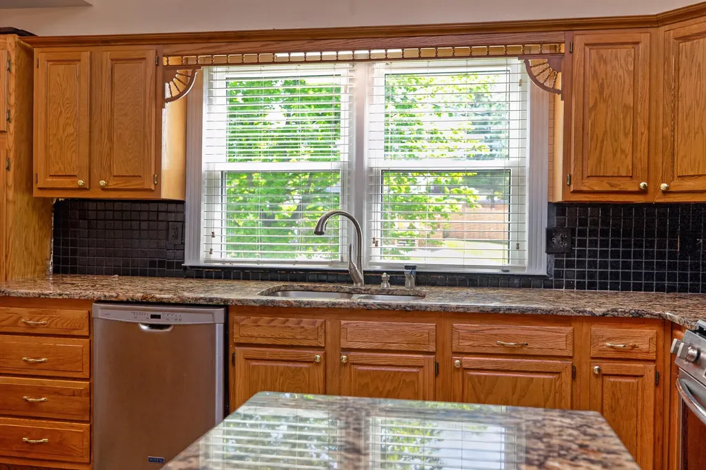 382 S Main Street Winchester KY 40391