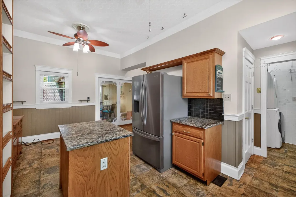 382 S Main Street Winchester KY 40391