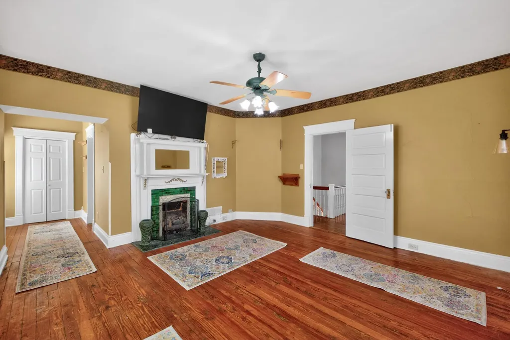 382 S Main Street Winchester KY 40391